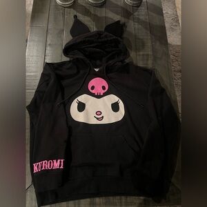Hot Topic Black and Pink Kuromi Sweater